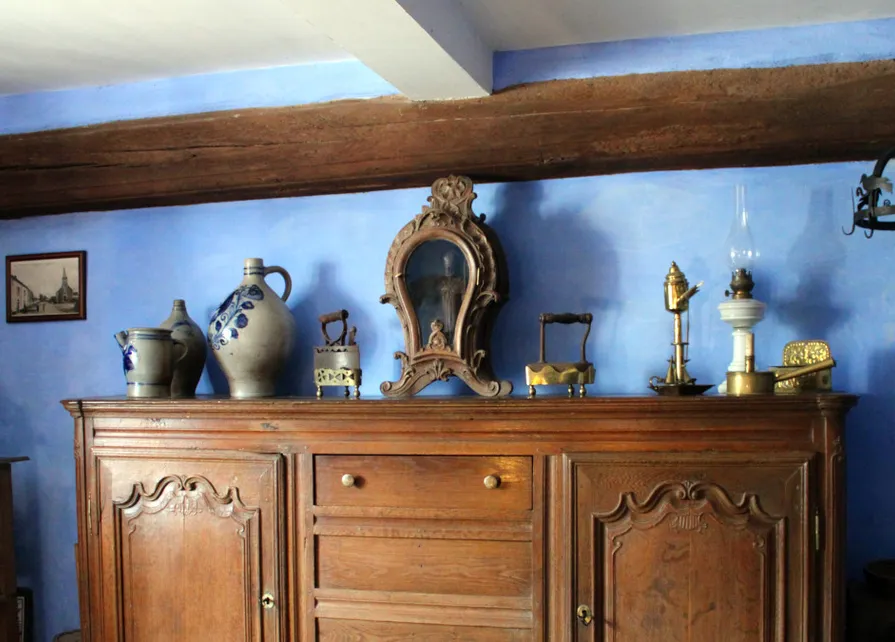 La cuisine de la Blanche Maison contient de nombreux ustensiles qui datent d'une époque où il n’y avait pas encore d’électricité.