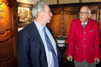 Dominique et Gilles Pirlot de Corbion dans la salle Saint-Hubert de la Blanche Maison Ⓒ 2025 CC BY-NC 4.0 Didier Misson