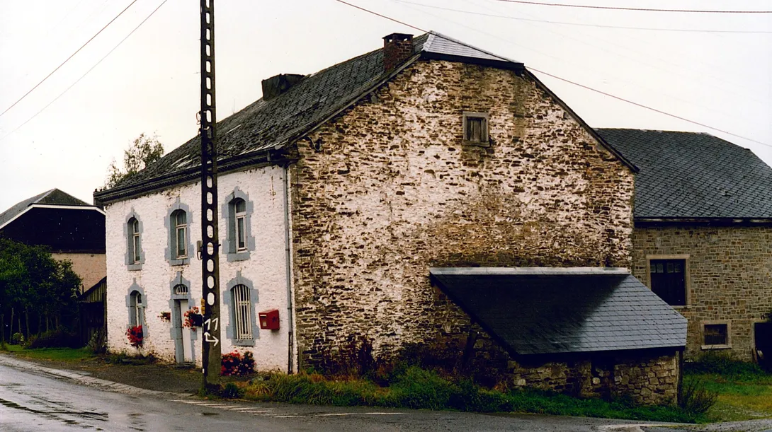 Photographie non datée de la Blanche Maison retrouvée par le Centre de Documentation de l'Agence wallonne du Patrimoine © SPW / AWaP