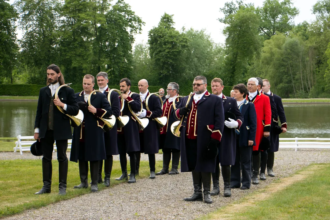 Le Rallye Trompes d'Ardennes Croix Mambour de Bertrix maintient les traditions ardennaises et perpétue l’art de sonner de la trompe.